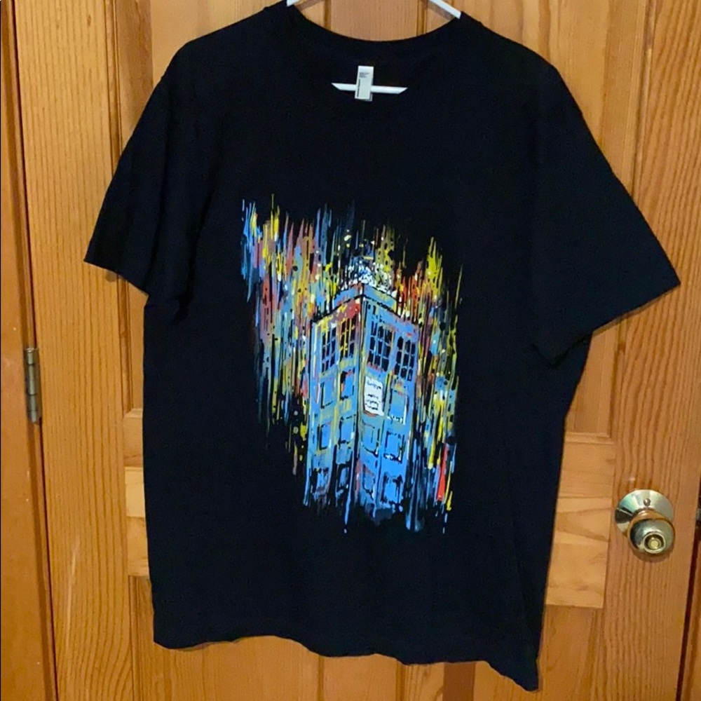 NEVER WORN Men’s Doctor Who TARDIS Graphic Tee